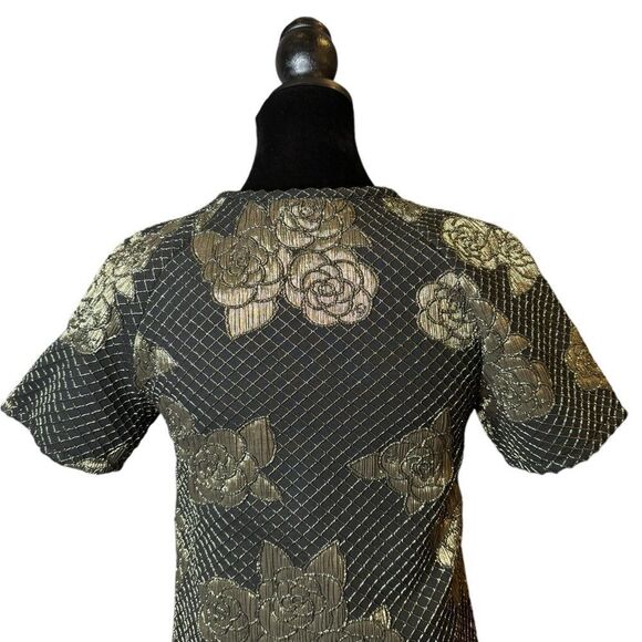 Chanel 17C 2017 Cruise Paris-Cuba Metallic Sweater (34) - Picture 5 of 10